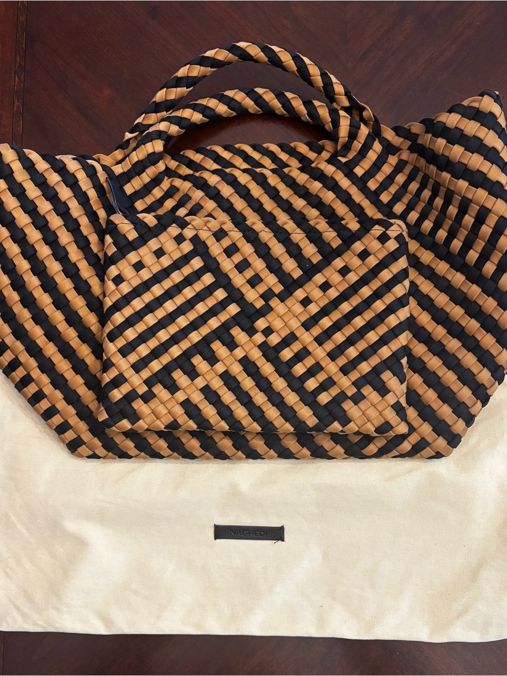 Naghedi St. Bart’s Tote with Zip Pouch - Medium - Pristine - Picture 3 of 3